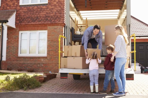 Self storage facility options in Fulham for homes and businesses